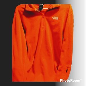NThe North Face Fleece Pullover.